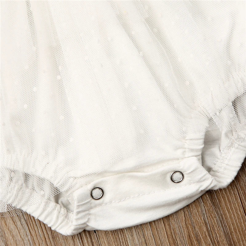 2019 Summer Newborn Baby Girl Clothes Sleeveless Solid Color White Lace Flower Ruffle Romper One-piece Outfit Sunsuit