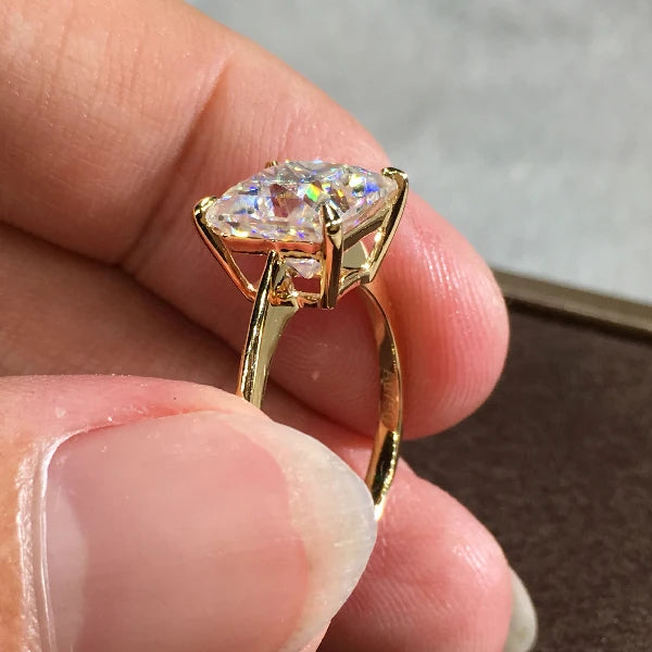 Female Luxury Crystal Engagement Ring Princess Cut White Zircon Square Stone Ring Charm Gold Color Wedding Party Rings For Women