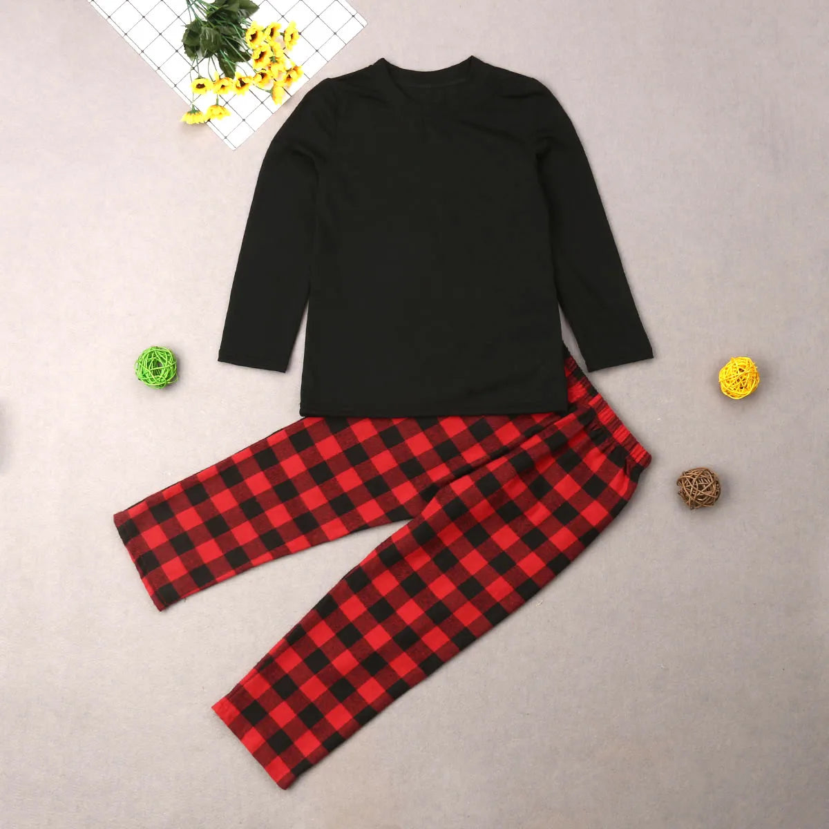 New Autumn Winter Family Matching Christmas Pajamas Set Outfits Dad Mom Kids Babies Casual Plaid Sleepwear Nightwear Homewear