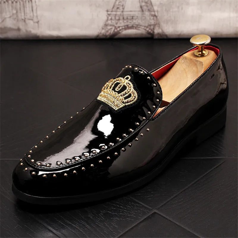 New Luxury Royal Style Men Handmade Embroidery Crown Pattern Exotic Designer Loafers FashionBrand Casual Wedding Dress Shoes