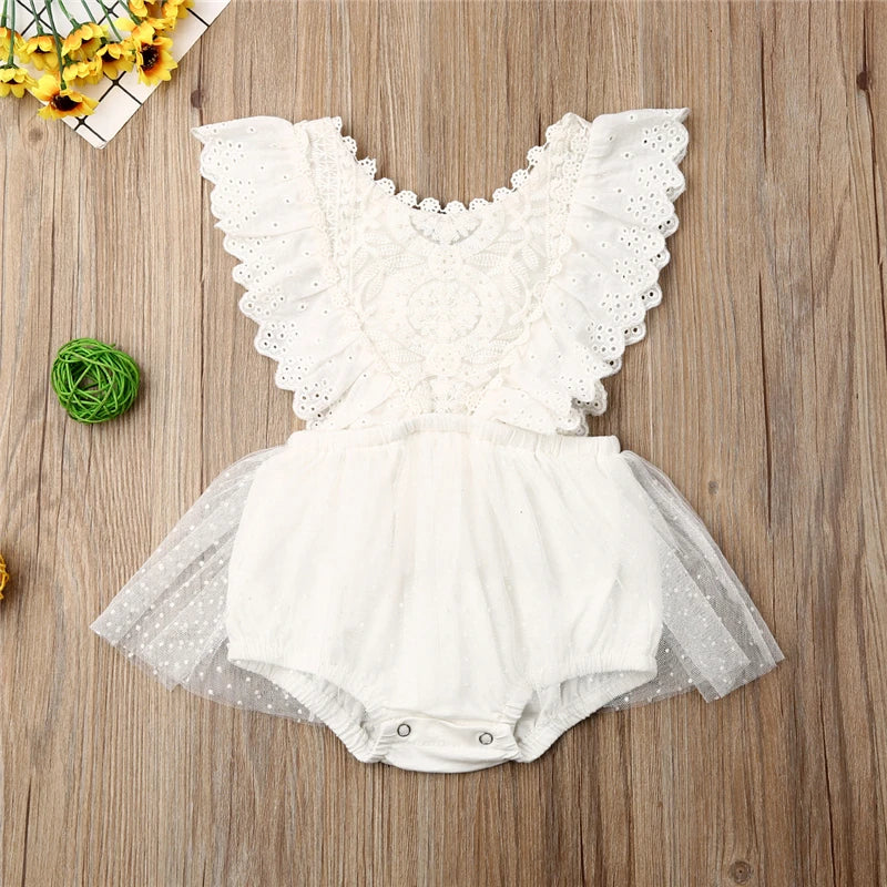 2019 Summer Newborn Baby Girl Clothes Sleeveless Solid Color White Lace Flower Ruffle Romper One-piece Outfit Sunsuit