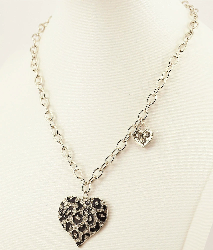 New New Arrival Europe, America, Japan and South Korea Big Brand Fashion All-Match Color Glaze Letter Heart-Shaped Leopard Print Necklace with Matching Special Offer