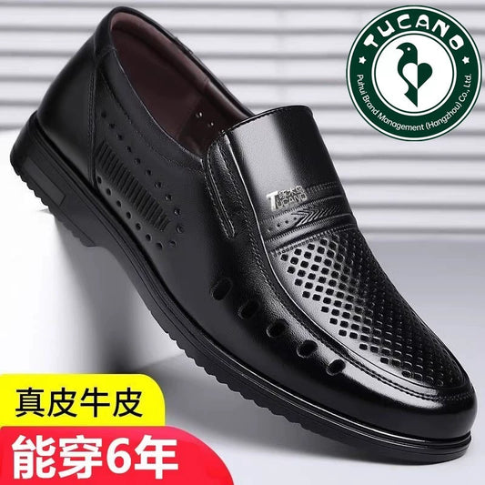 Woodpecker Hollow-out Rubber Sole Casual Shoes for Middle-Aged and Elderly Men