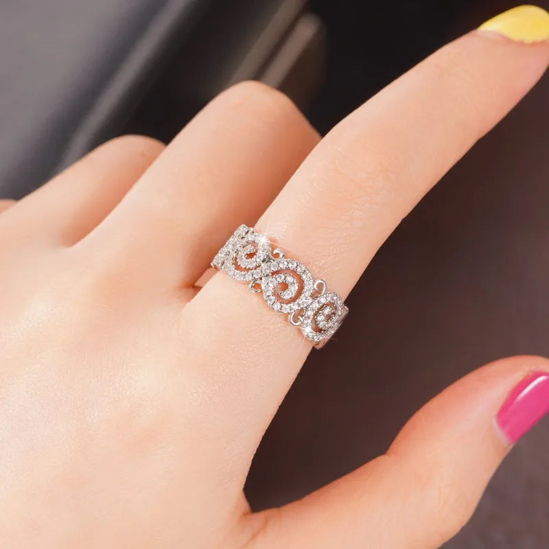 Huitan Exquisite CZ Rings for Women Engagement Wedding Band Accessories Silver Color Luxury Fashion Female Jewelry New Arrival