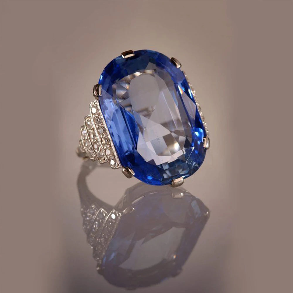 Huitan Gorgeous Big Oval Blue CZ Rings for Lady Anniversary Party Luxury Elegant Female Rings Nice Birthday Gift Fashion Jewelry