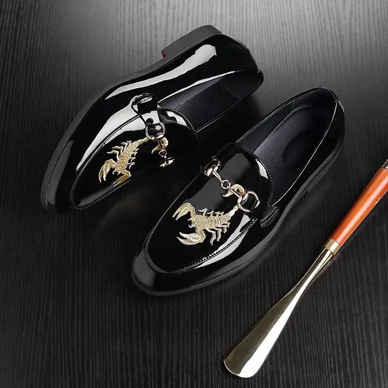 Stylish Big Size Black Patent Leather Shoes Men Gold Embroidery Scorpion Dress Shoes Horsebit Loafers Night Club Shoes