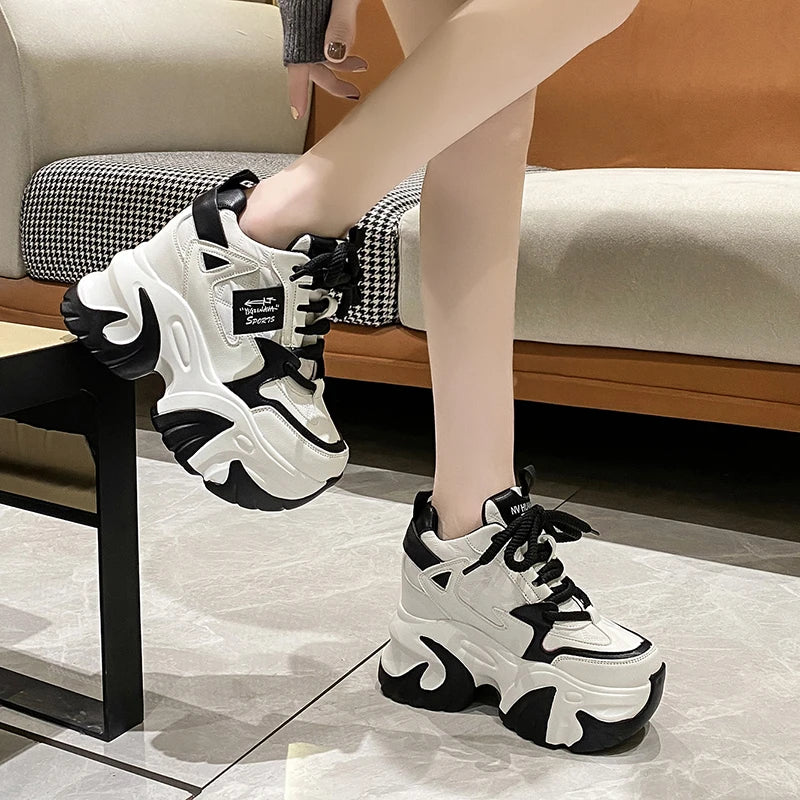 Women High Platform Casual Leather Shoes 2023 New Autumn Lace-up Chunky Sneakers 10CM Wedges Hidden Heels Leisure Shoes Woman