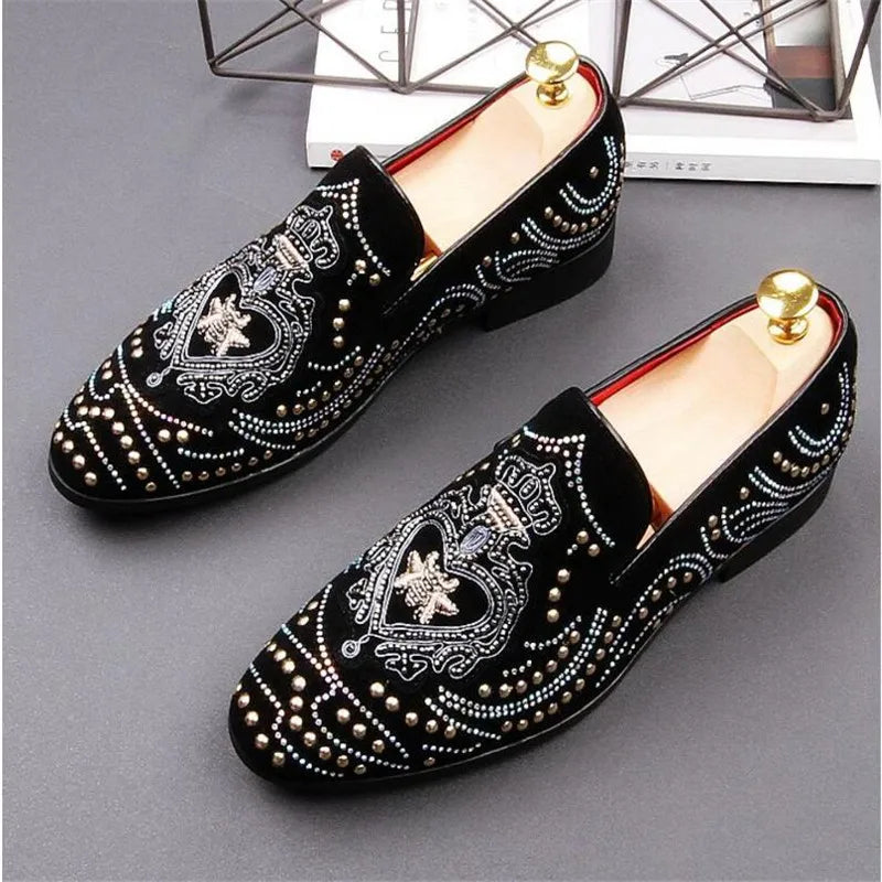 2024 Hot Sale Men's Comfortable Loafers Rhinestone Rivet Pointed Men Formal Shoes Men's Wedding Party Flat Shoes Plus 38-44