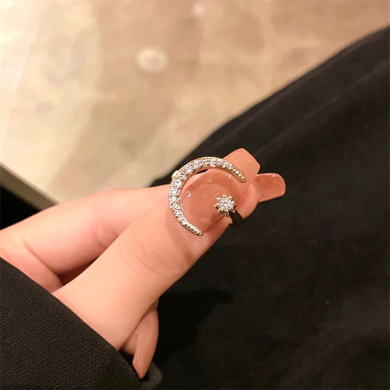 Cute Moon and Star Adjustable Silver Color Rings with Zircon Bling Stone Women Fashion Wedding Engagement Jewelry