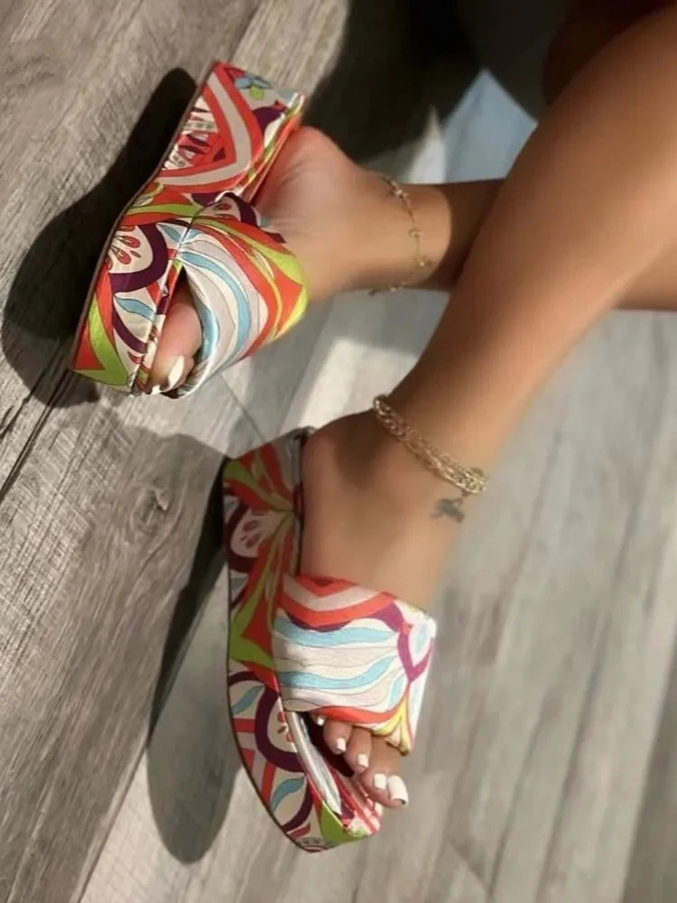 New Thick Sole Slippers Women's 2024 Large Ethnic Style Slippers Simple Beach Fashion Colorful Sandals Women's Versatile Summer