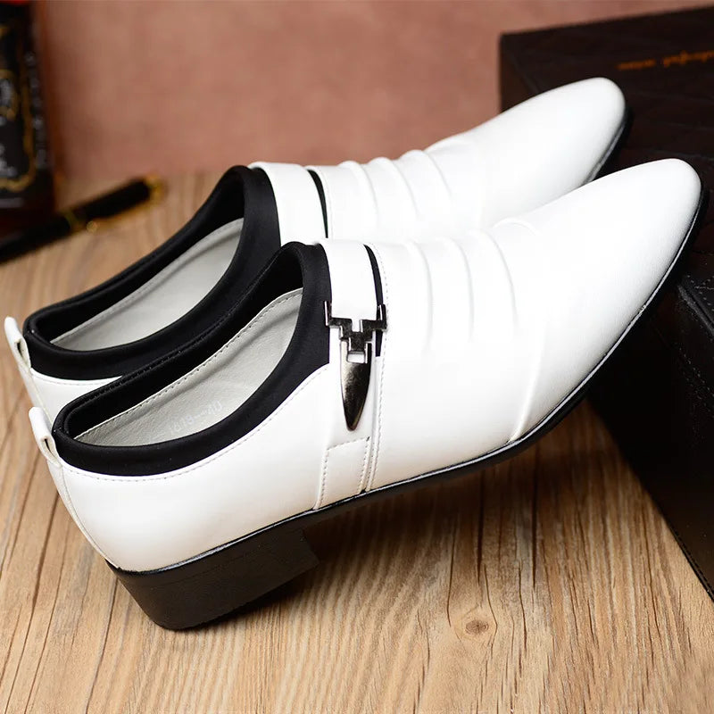 2023Classic Men Dress Shoes Slip on Black Leather Shoes for Men Plus Size Point Toe Business Casual Men Formal Shoes for Wedding