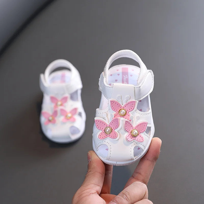 Baby Shoe Baby Girl Sandals Summer Girls Sounding Shoes Non Slip Soft Soles 1-3Year Old Children Princess Walking Shoe Bebe Niña