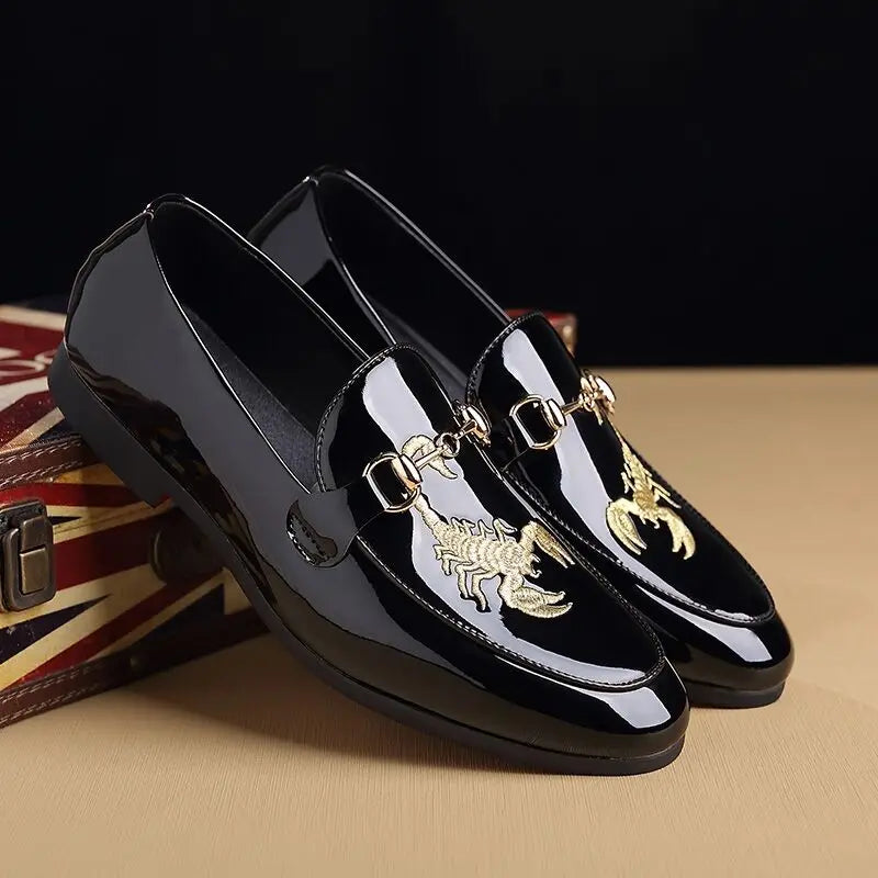 Stylish Big Size Black Patent Leather Shoes Men Gold Embroidery Scorpion Dress Shoes Horsebit Loafers Night Club Shoes